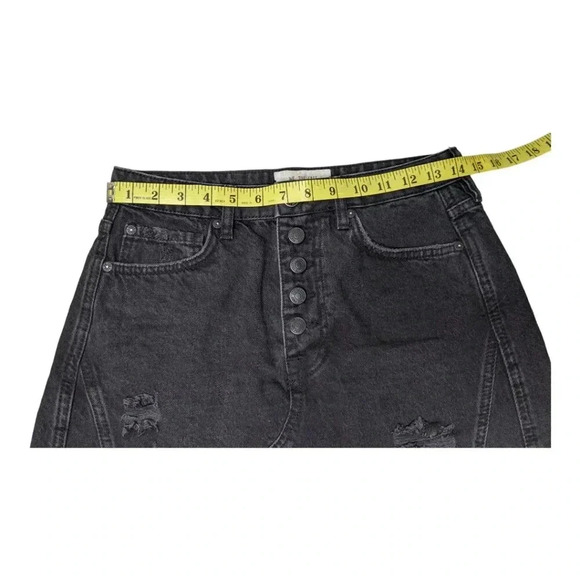Free People We The Free Button Fly Womens Black Distressed Denim Mini Skirt 27 - Picture 12 of 12
